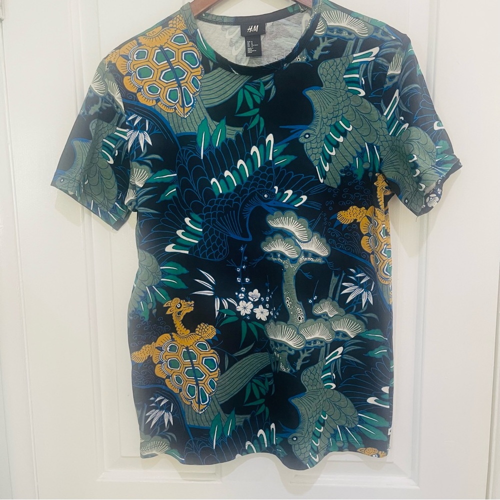 H&M Multicolor Graphic Tee with Nature Motif